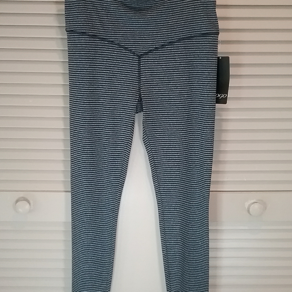 ⚪Yogo Athletic Navy & Gray Leggings